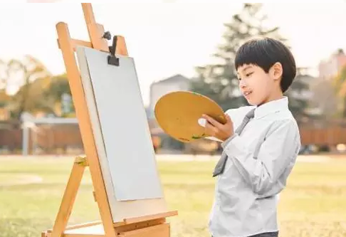 泰安心理咨询|从绘画过程中寻找激励孩子的正确方法