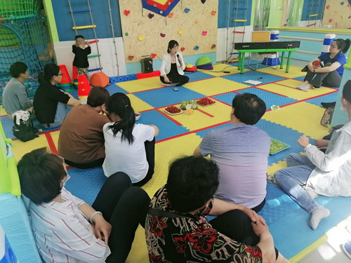 “网传女子用被子捂死女儿后从12楼跳下”,女性家庭心理健康应该重视
